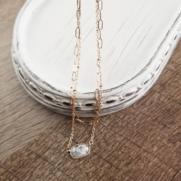 catlg Jewelry - 🆕 Boho Layered Semi Precious Stone Necklace on Silver Chain